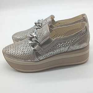 Dolce Vita Jhenee Perforated Metallic Silver Platform Shoes Chain SZ 7 NWOT